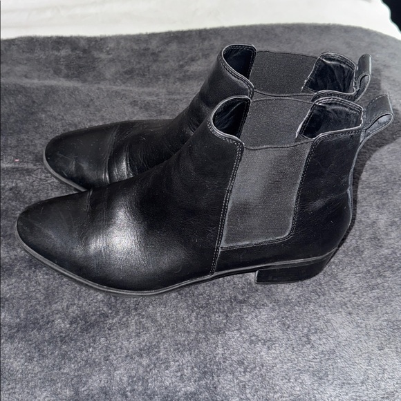 Steve Madden Dover Chelsea boot - Picture 1 of 6